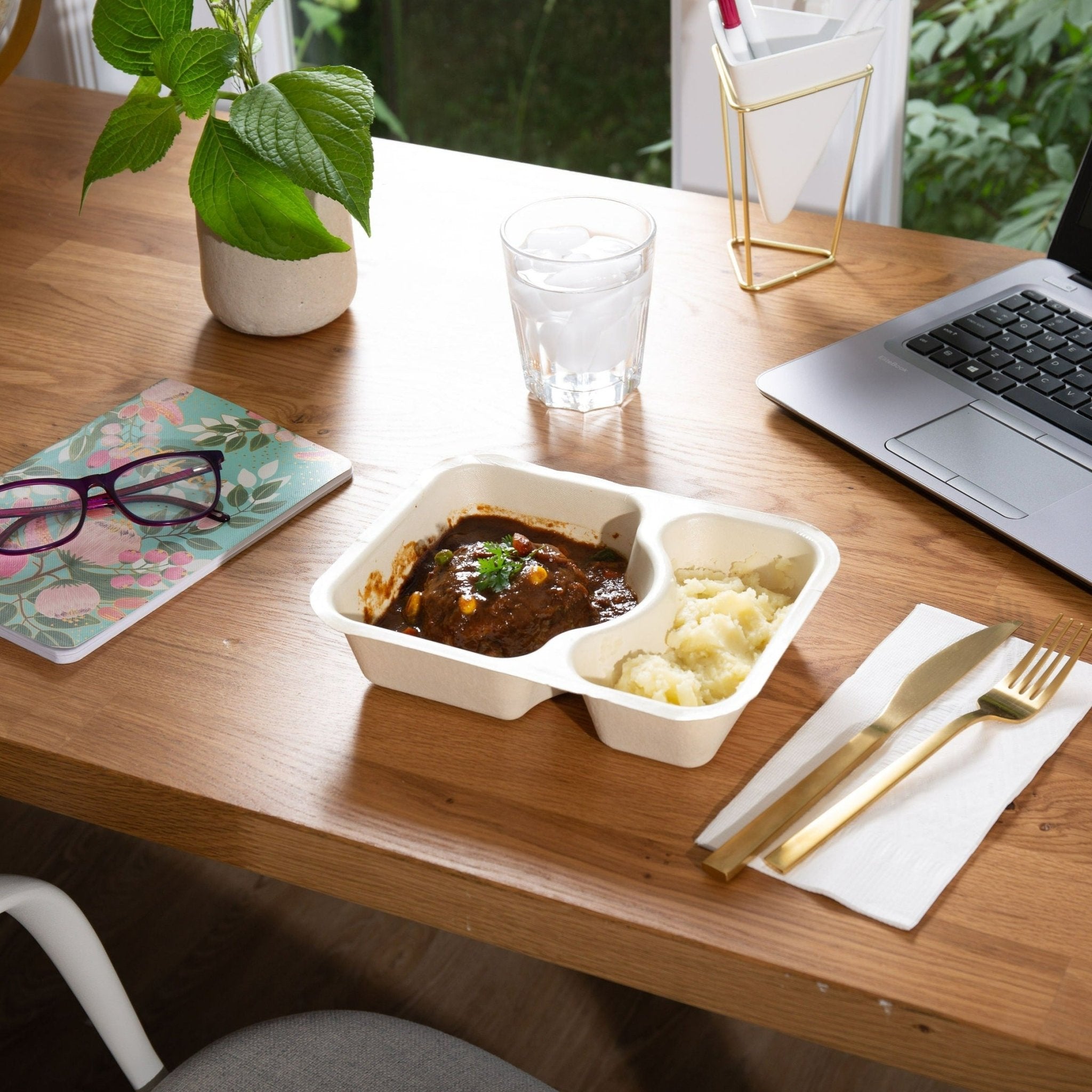Beef Medallion + Veg Gravy + Mashed Potato (approx. 500g)