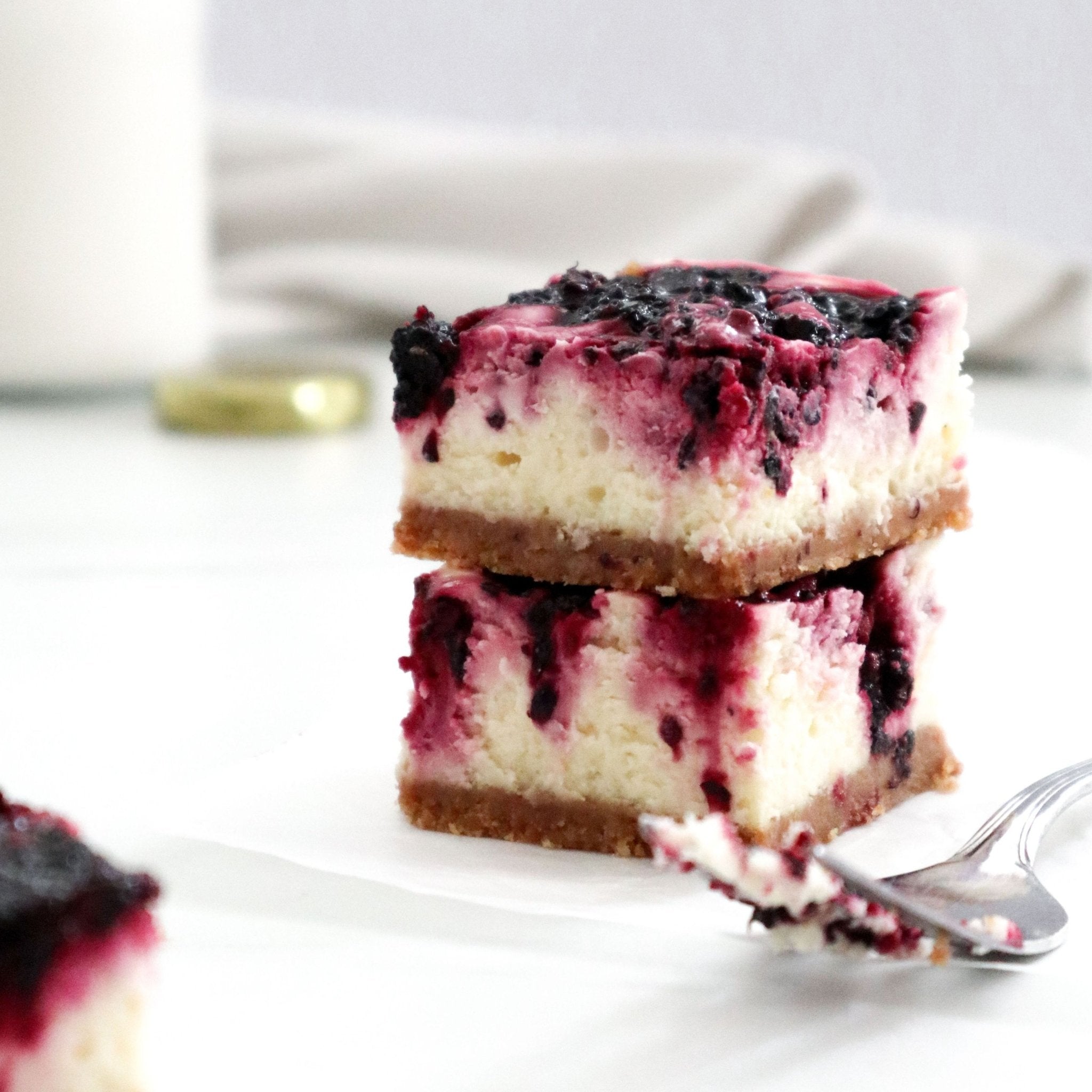 Mora (Blackberry) Cheesecake