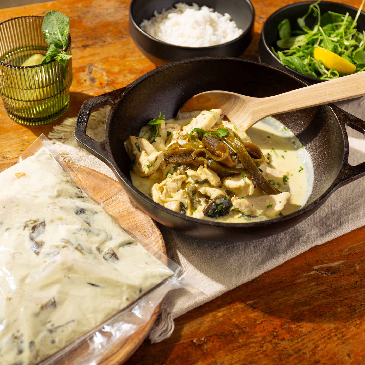 Chicken Rajas Poblanas (approx. 700g) – Familia Fine Foods Inc.