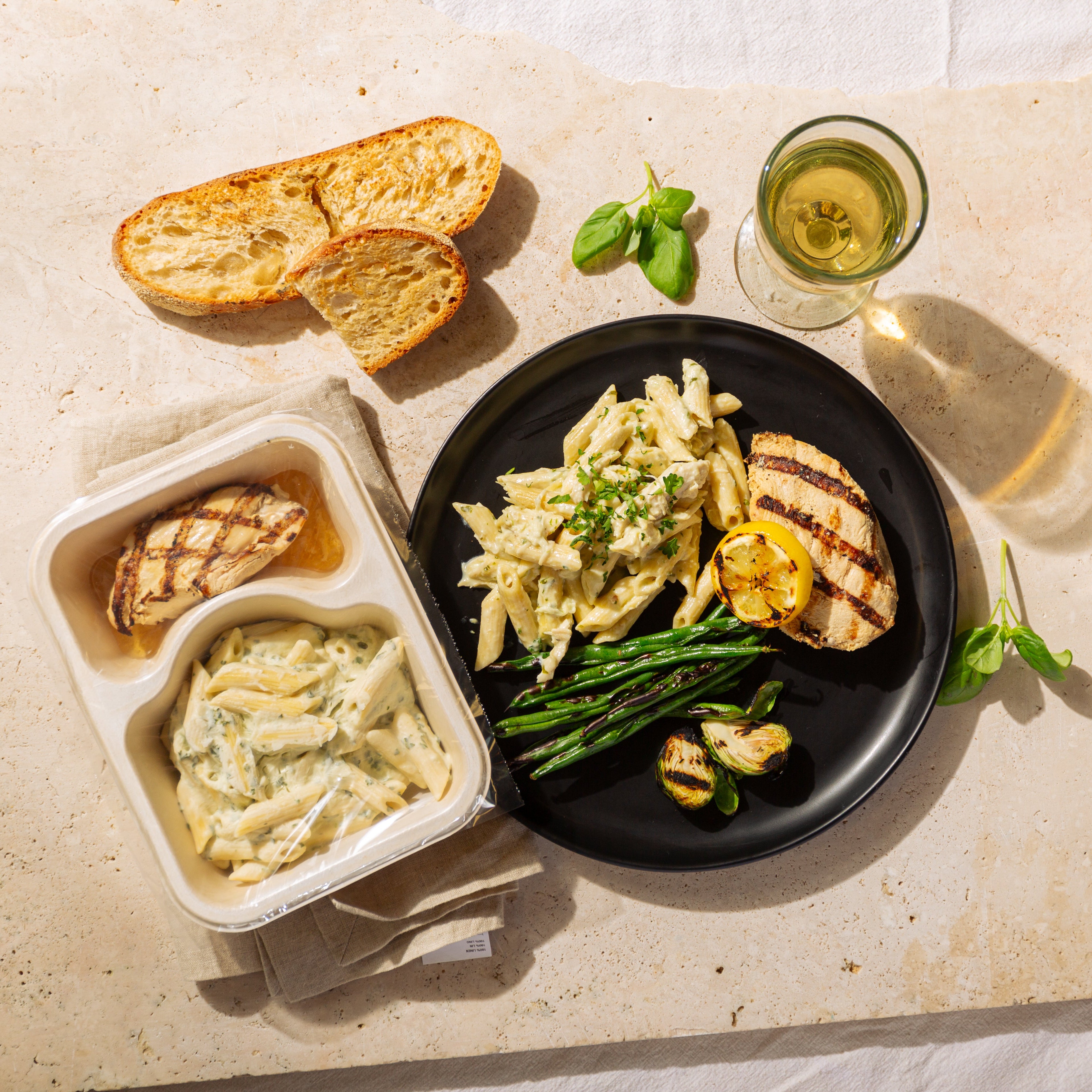 Grilled Chicken Breast with Penne Alfredo (approx. 500g)