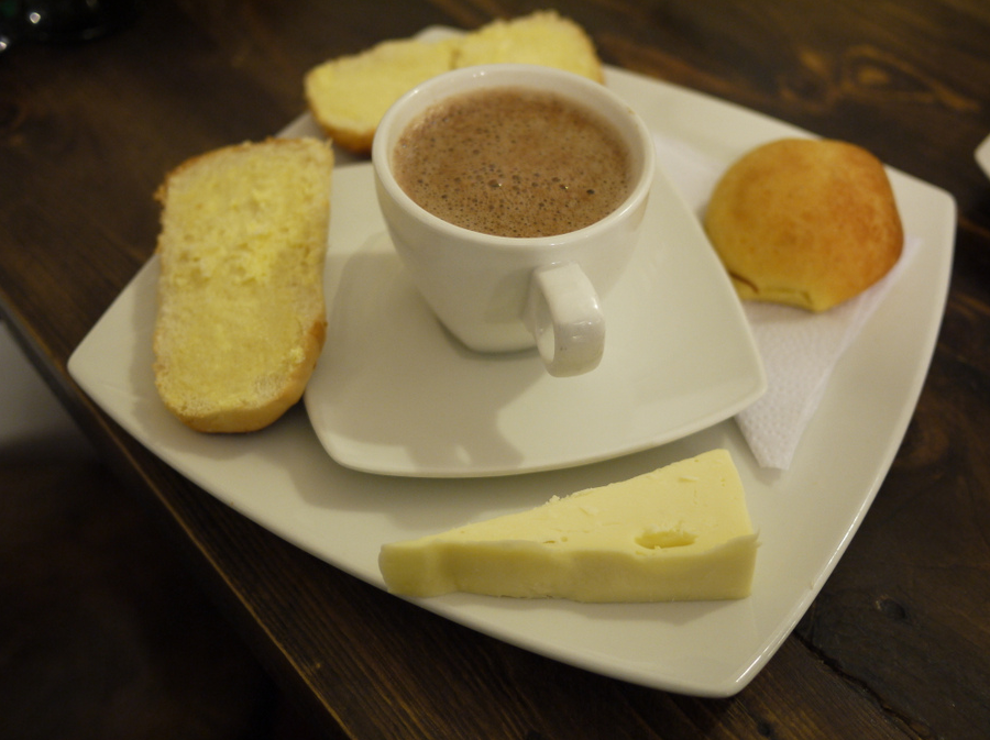 Chocolate Pan y Queso